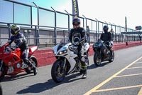 donington-no-limits-trackday;donington-park-photographs;donington-trackday-photographs;no-limits-trackdays;peter-wileman-photography;trackday-digital-images;trackday-photos